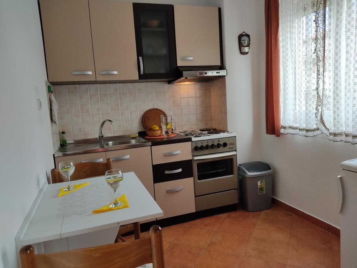 Apartment Mara Пореч Екстер'єр фото